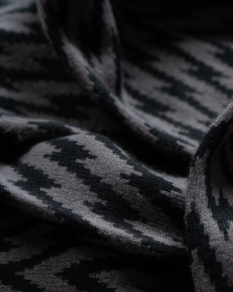 BOLT SCARF - BLACK/GREY