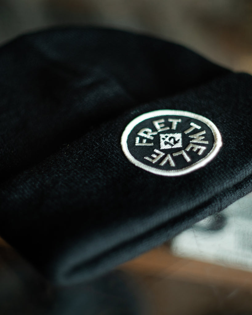 BULLET LOGO BEANIE - BLACK