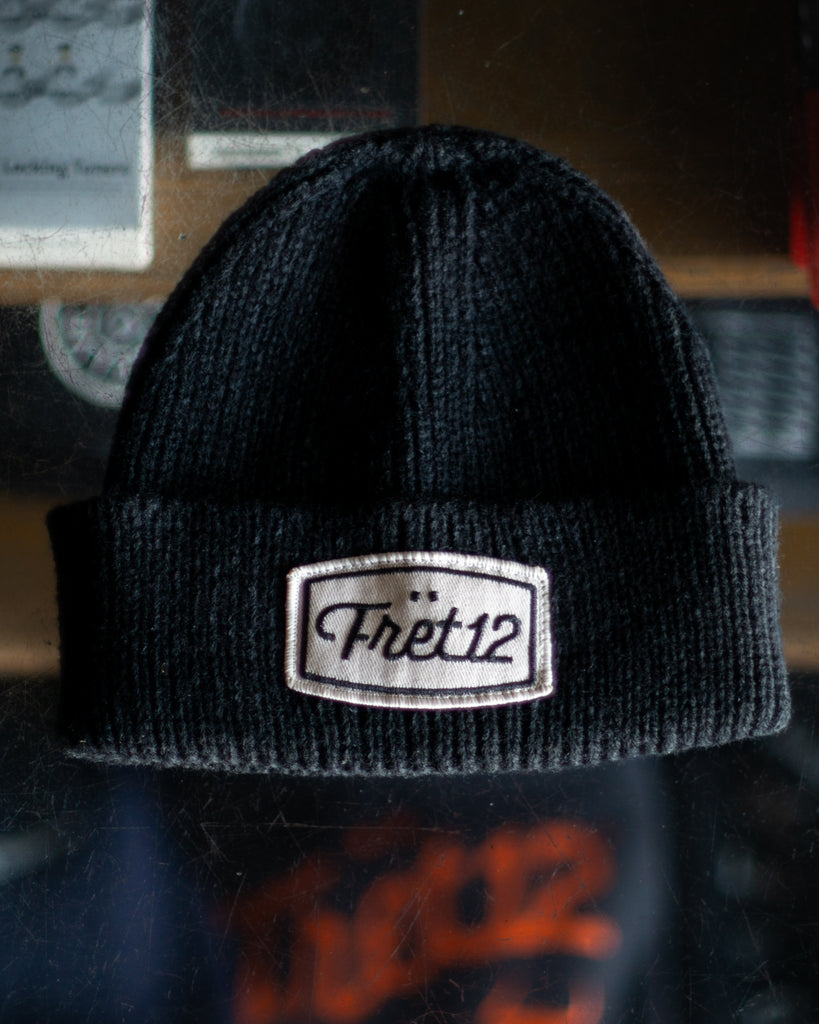 SHOP PATCH BEANIE – BLACK