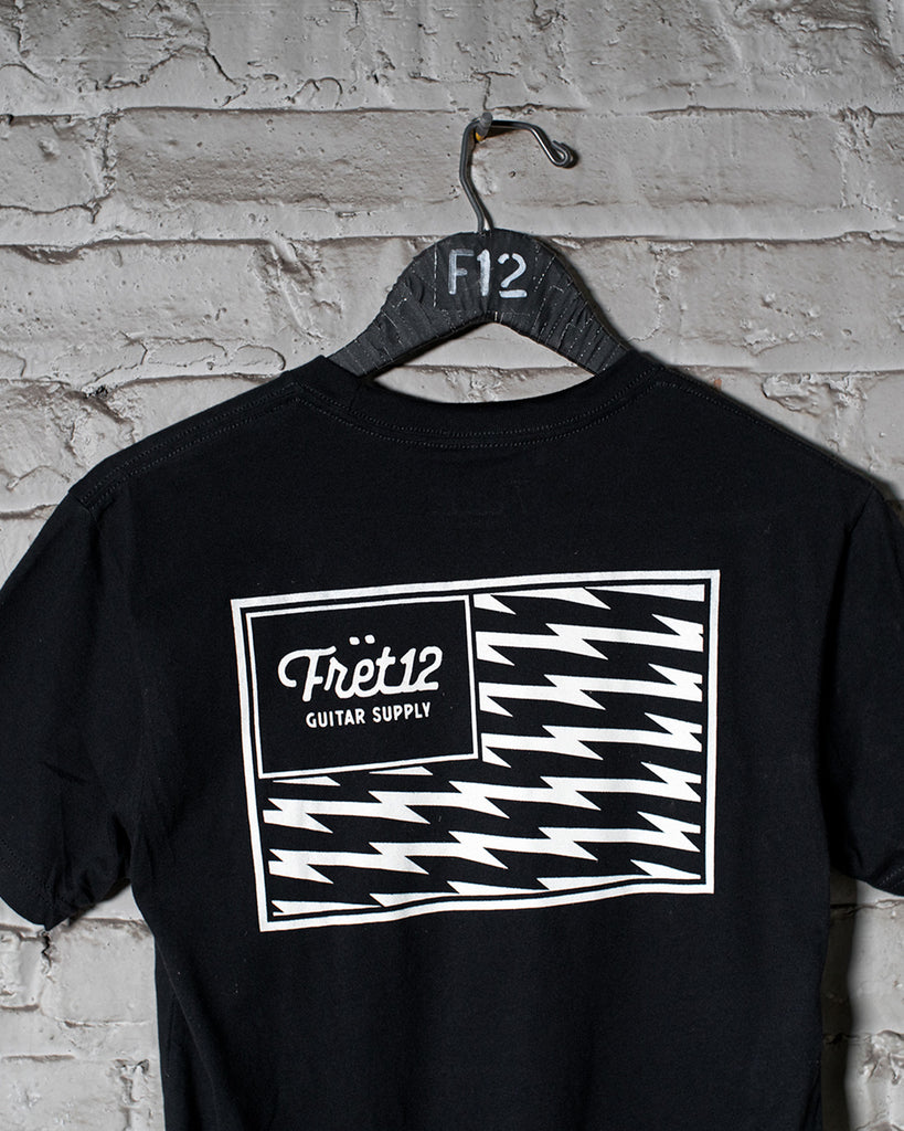 FRET12 ELECTRIC FLAG TEE – BLACK