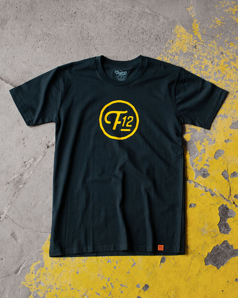 F12 CIRCLE SCRIPT LOGO TEE - BLACK