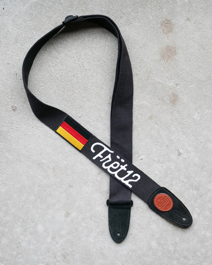 FRET12 SCRIPT LOGO GERMANY FLAG GUITAR STRAP